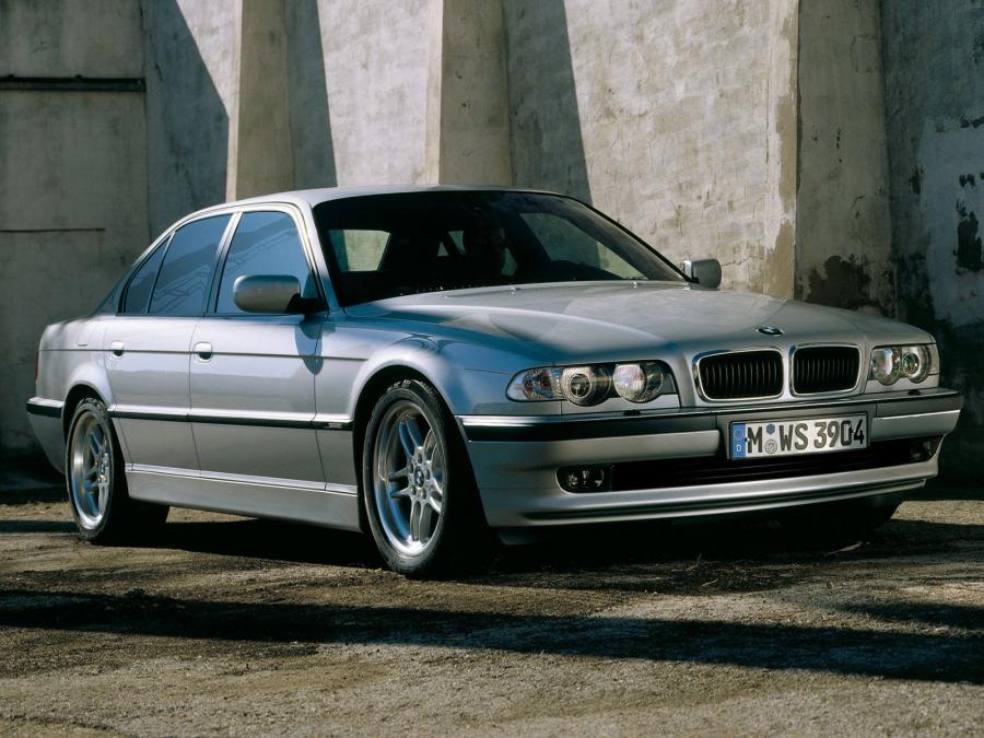  BMW 740d 1999 года  (фото 11 из 19)